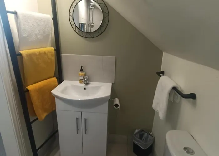 Apartment Mount Bolton